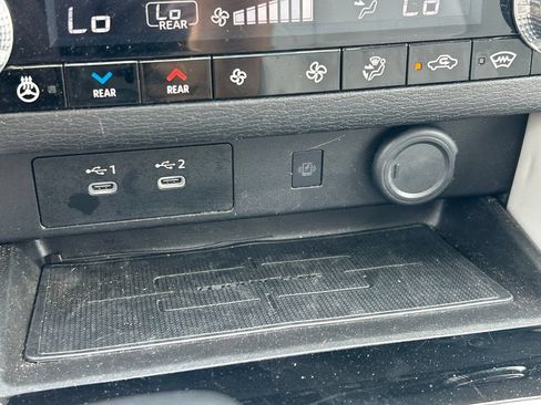Used 2025 Mitsubishi Outlander SEL AWD/4WD image 31