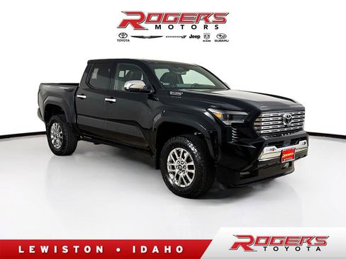 Certified 2025 Toyota Tacoma Limited AWD/4WD image 1