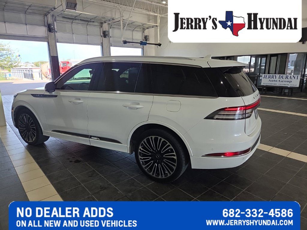 Used 2023 Lincoln Aviator Black Label w/ Dynamic Handling Package AWD/4WD image 6