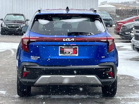 Certified 2025 Kia Seltos S image 11