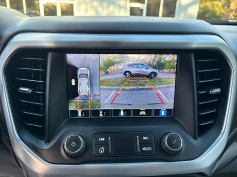 Used 2023 GMC Acadia SLT w/ Technology Package image 23