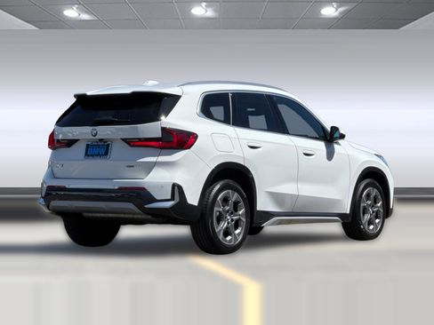 Used 2025 BMW X1 xDrive28i w/ Convenience Package AWD/4WD image 9