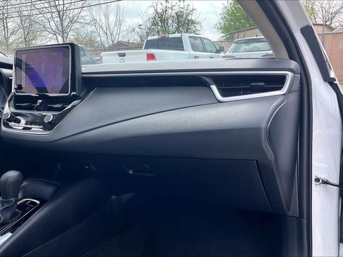 Used 2024 Toyota Corolla LE image 17