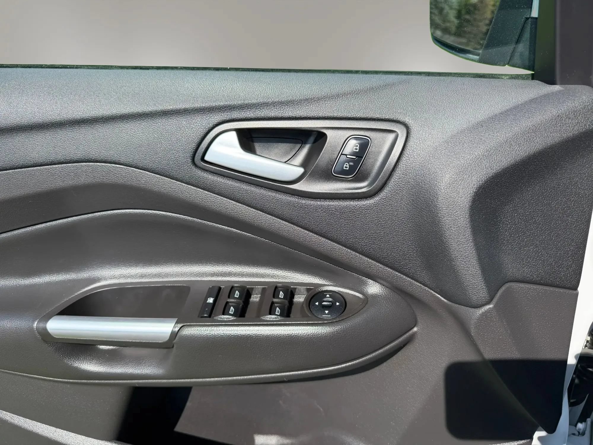 Used 2018 Ford Escape SE AWD/4WD image 12