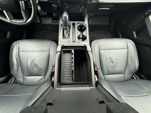 Used 2018 Ford F150 XLT w/ Equipment Group 302A Luxury AWD/4WD image 28