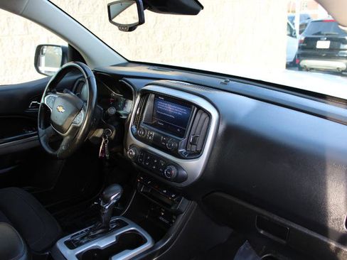 Used 2022 Chevrolet Colorado LT w/ Fleet Safety Package image 13