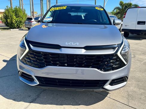 Used 2024 Kia Sportage EX image 8