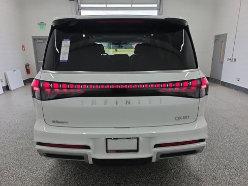 New 2026 INFINITI QX80 Luxe w/ Cargo Package RWD image 4