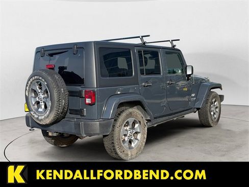 Used 2018 Jeep Wrangler Unlimited Sahara w/ Connectivity Group image 5