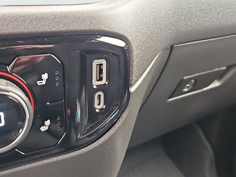 Certified 2023 Chevrolet Silverado 1500 LT Trail Boss w/ LPO, Dark Essentials Package AWD/4WD image 18