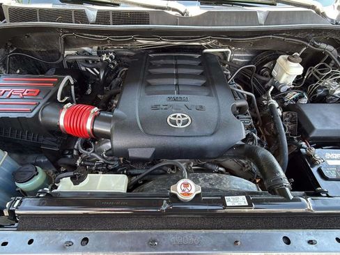 Used 2017 Toyota Sequoia SR5 w/ Premium Package AWD/4WD image 27