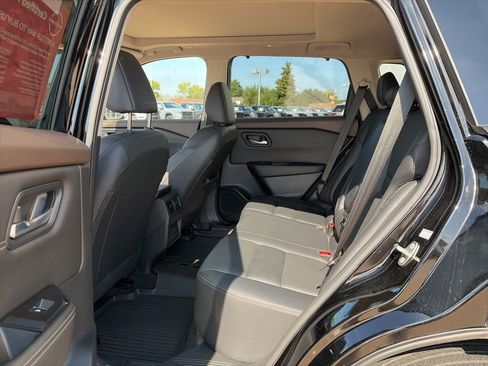 Certified 2023 Nissan Rogue SL w/ SL Premium Package image 8