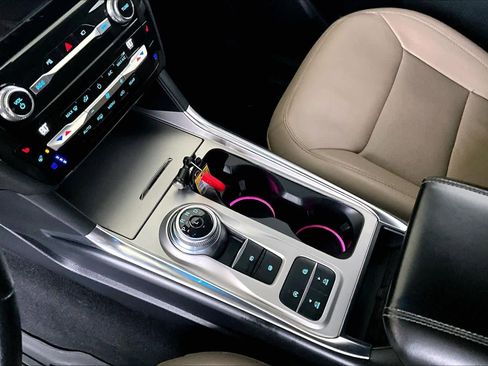 Certified 2021 Ford Explorer Limited w/ Equipment Group 301A image 16