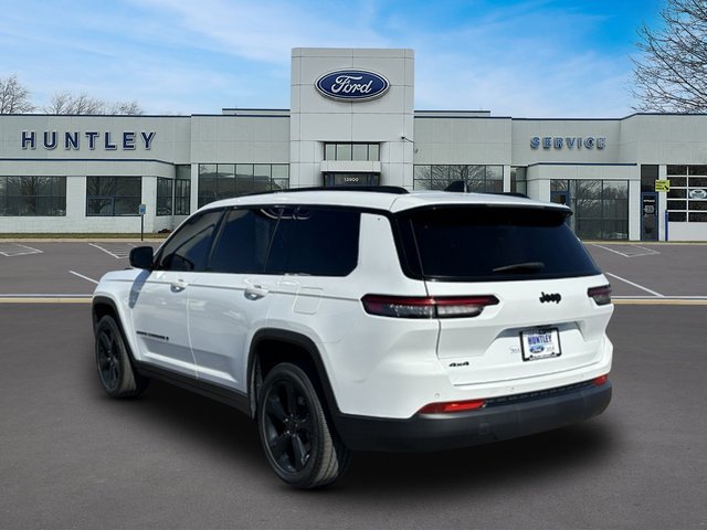 Used 2024 Jeep Grand Cherokee L Altitude AWD/4WD image 5