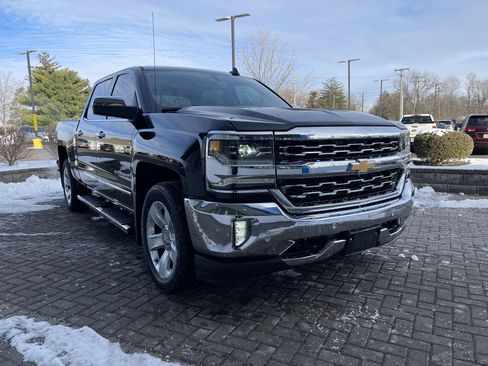 Used 2017 Chevrolet Silverado 1500 LTZ w/ Sport Package image 7