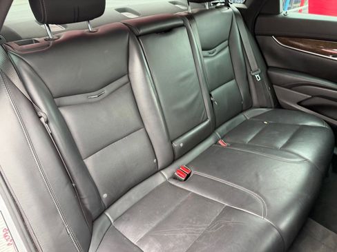 Used 2014 Cadillac XTS Luxury image 24