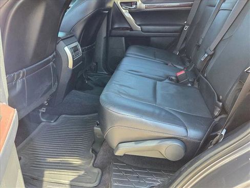 Used 2017 Lexus GX 460 Premium w/ Premium Package image 19