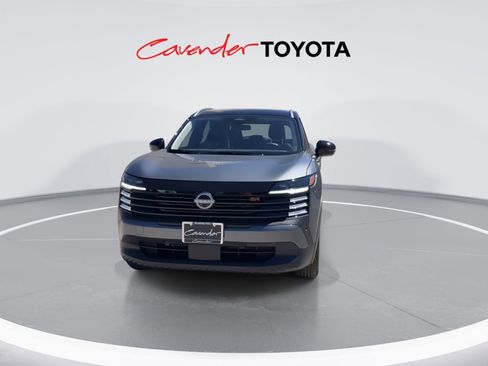 Used 2026 Nissan Kicks SR w/ Cold Weather Package image 3