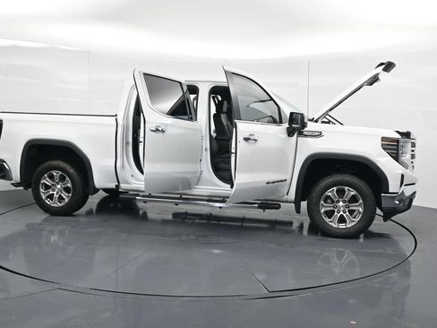 Used 2024 GMC Sierra 1500 SLT RWD image 41