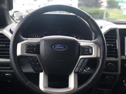 Used 2019 Ford F150 Lariat AWD/4WD image 7