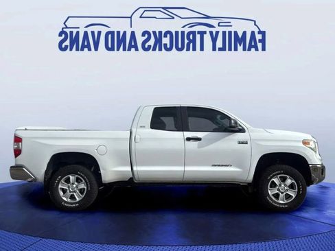 Used 2015 Toyota Tundra SR5 image 6