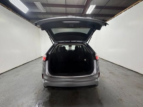 Used 2024 Ford Edge SE w/ Black Appearance Package AWD/4WD image 9