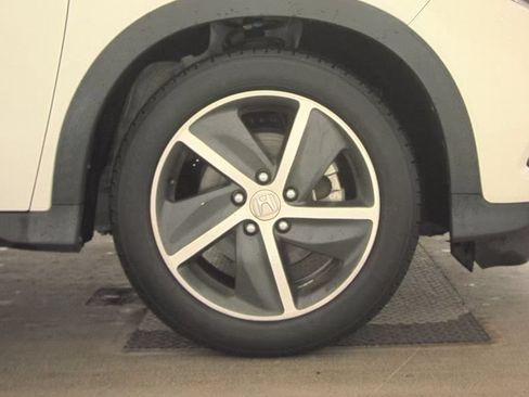 Used 2022 Honda HR-V EX image 4