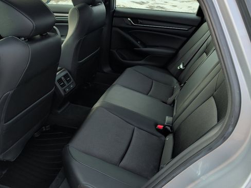 Used 2021 Honda Accord Sport image 10