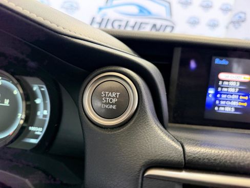 Used 2019 Lexus IS 300 F Sport w/ F Sport Package image 36