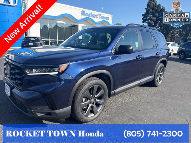Used 2025 Honda Pilot Sport image 1