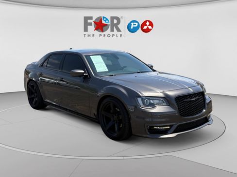 Used 2019 Chrysler 300 S w/ S Model Appearance Package RWD image 7