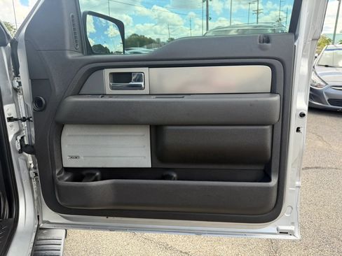 Used 2014 Ford F150 FX4 w/ Equipment Group 402A Luxury AWD/4WD image 27