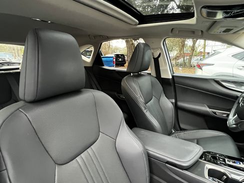 Used 2025 Lexus NX 250 FWD w/ Towing Package (2000 Lbs) image 46