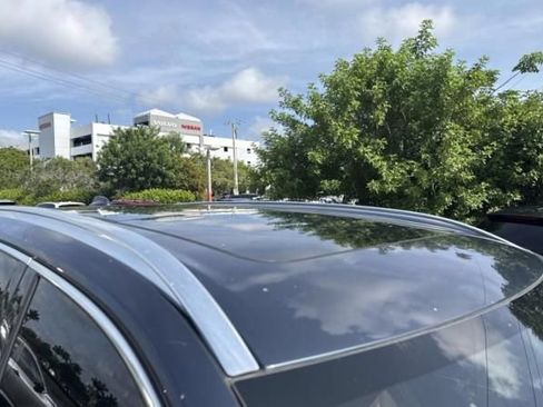 Used 2024 Volvo XC90 T8 Ultimate AWD/4WD image 5