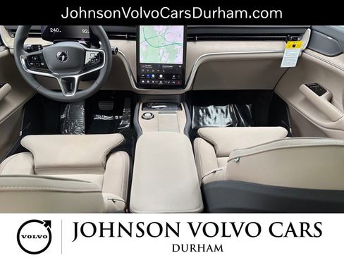 New 2026 Volvo EX90 Plus image 7