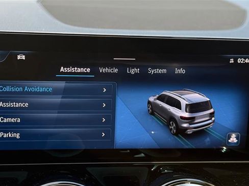 Used 2024 Mercedes-Benz GLB 250 GLB 250 image 38