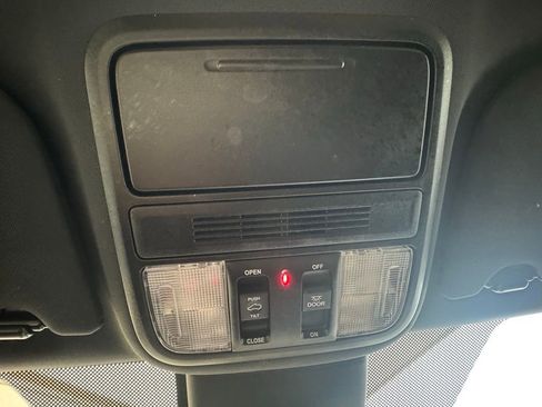 Used 2023 Honda Odyssey Sport image 29