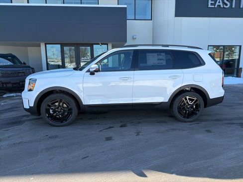 Used 2025 Kia Telluride EX X-Line AWD/4WD image 2