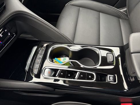 Certified 2023 Buick Envision Essence image 21