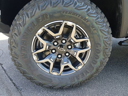 New 2026 Chevrolet Colorado ZR2 w/ Technology Package image 27