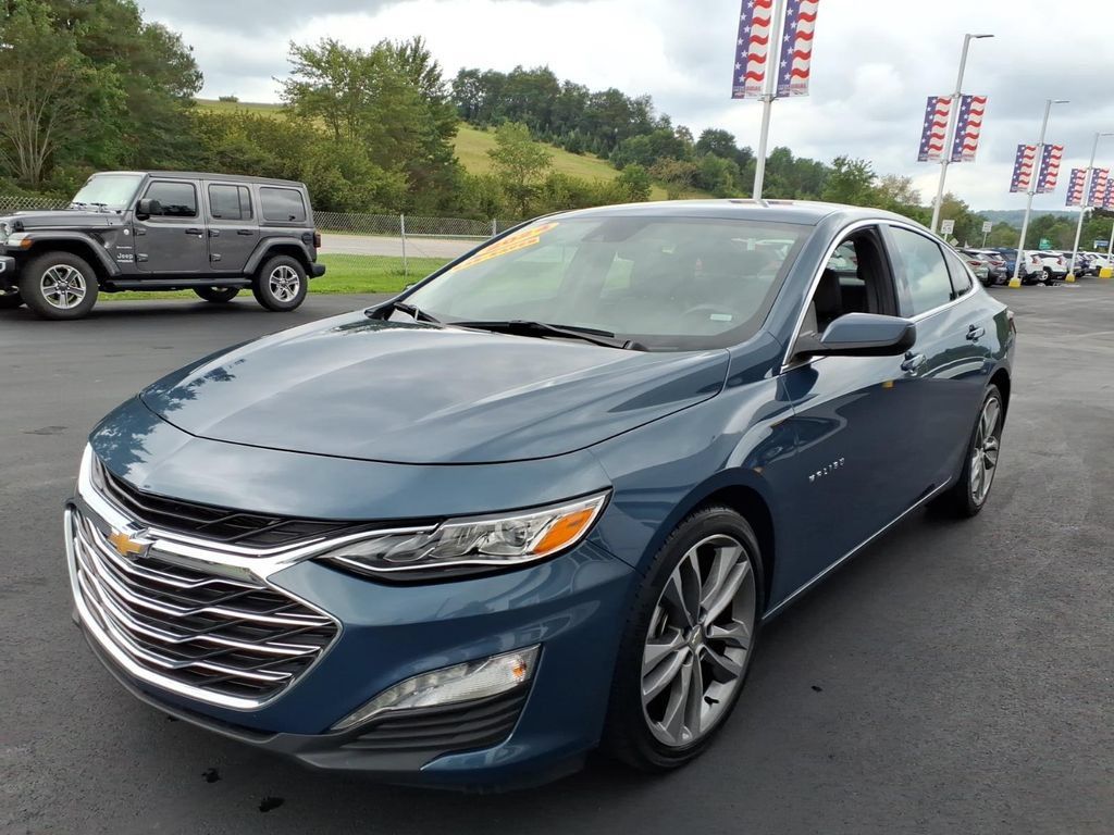 Used 2024 Chevrolet Malibu LT FWD image 4