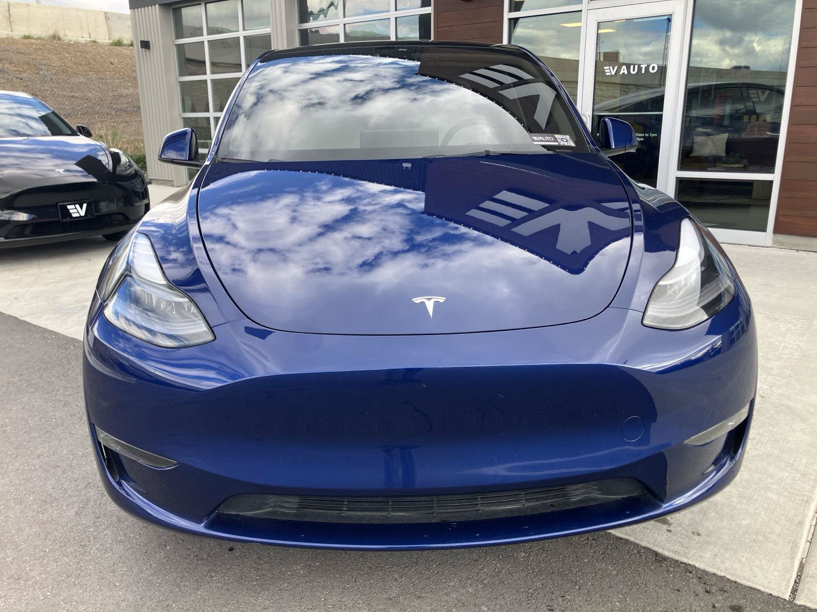 Used 2023 Tesla Model Y Long Range AWD/4WD image 3