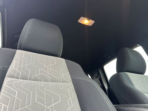 Used 2021 Toyota Tacoma TRD Off-Road image 16