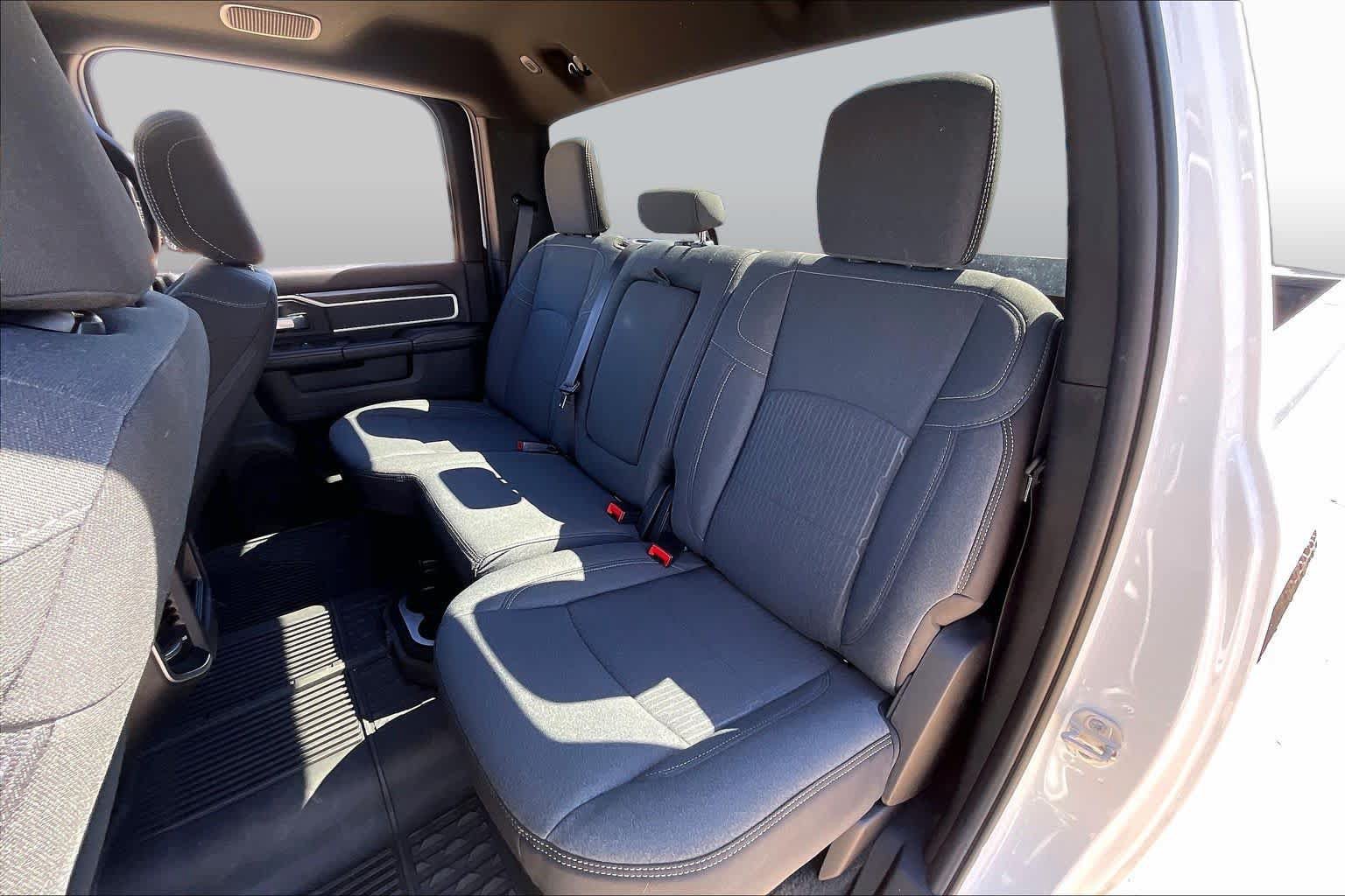Used 2022 RAM 3500 Big Horn w/ Night Edition AWD/4WD image 20