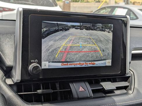 Used 2025 Toyota RAV4 LE FWD image 19