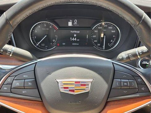 Certified 2023 Cadillac XT5 Premium Luxury FWD image 33