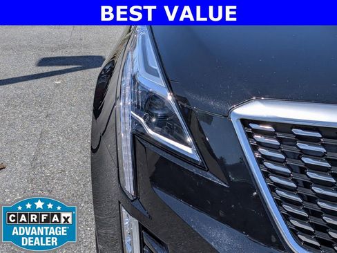 Used 2022 Cadillac XT5 Premium Luxury FWD image 9