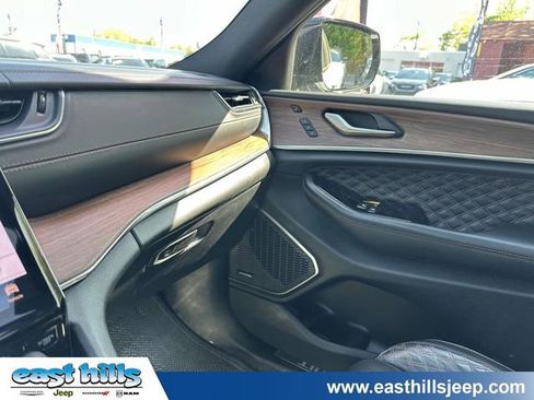Used 2023 Jeep Grand Cherokee Summit w/ Adv Protech Group IV AWD/4WD image 36