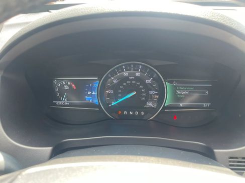 Used 2019 Ford Explorer XLT w/ Equipment Group 202A image 17