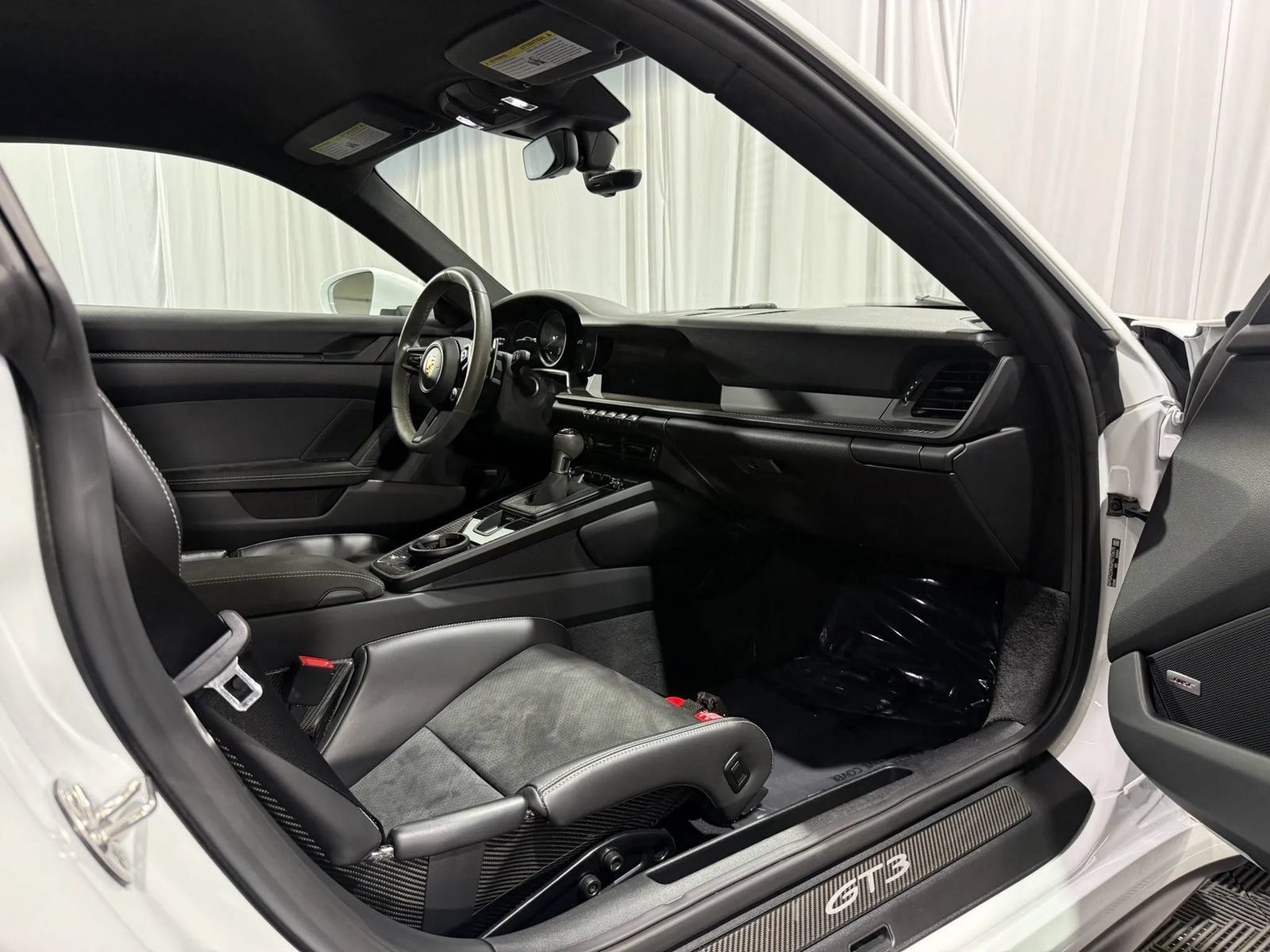 Used 2023 Porsche 911 GT3 RWD image 15
